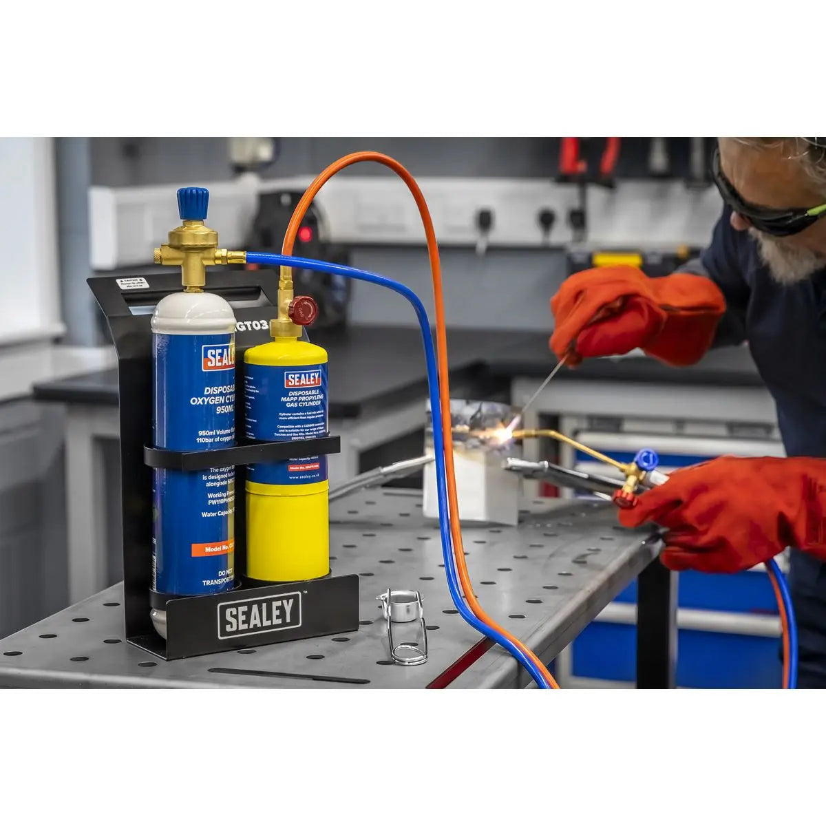 Sealey MAPP Gas & Oxygen Brazing Kit with 400g MAPP Cylinder & 950ml Oxygen Cylinder  White Rose Tools