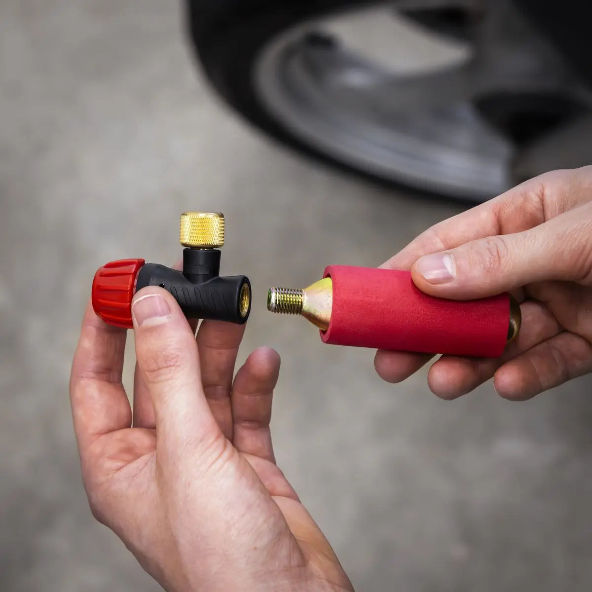 Sealey Motorcycle CO2 Emergency Tyre Inflator Kit 