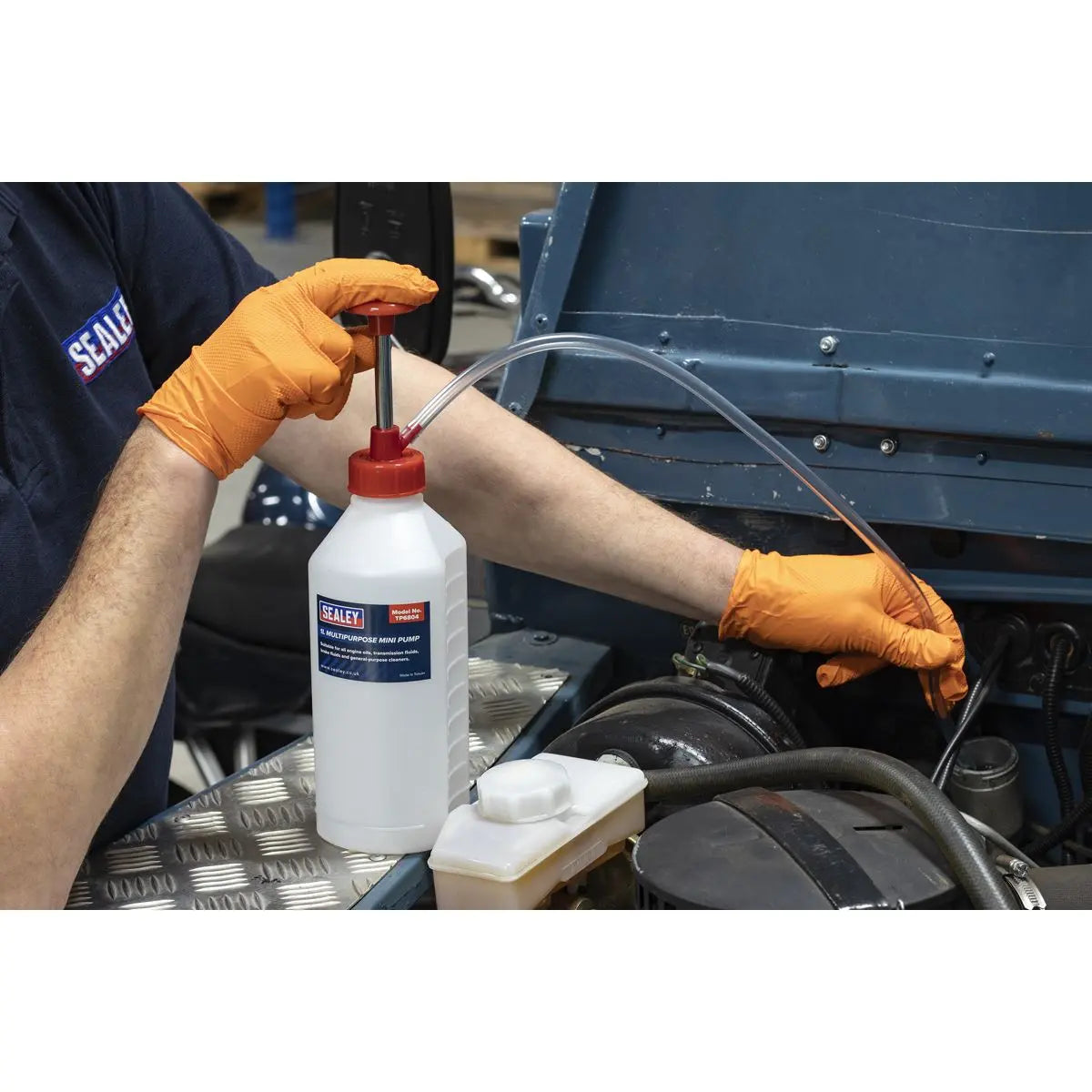 Sealey Multipurpose Mini Pump 1 Litre Capacity Brake Fluid Engine Oils 