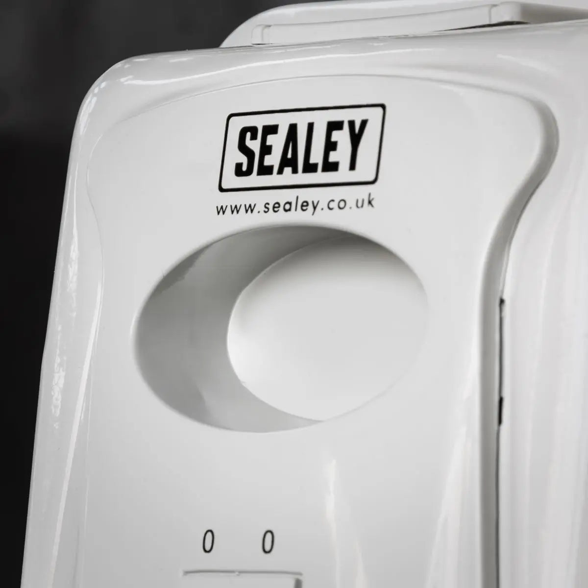 Sealey Oil Filled Radiator 2500W/230V 11-Element 