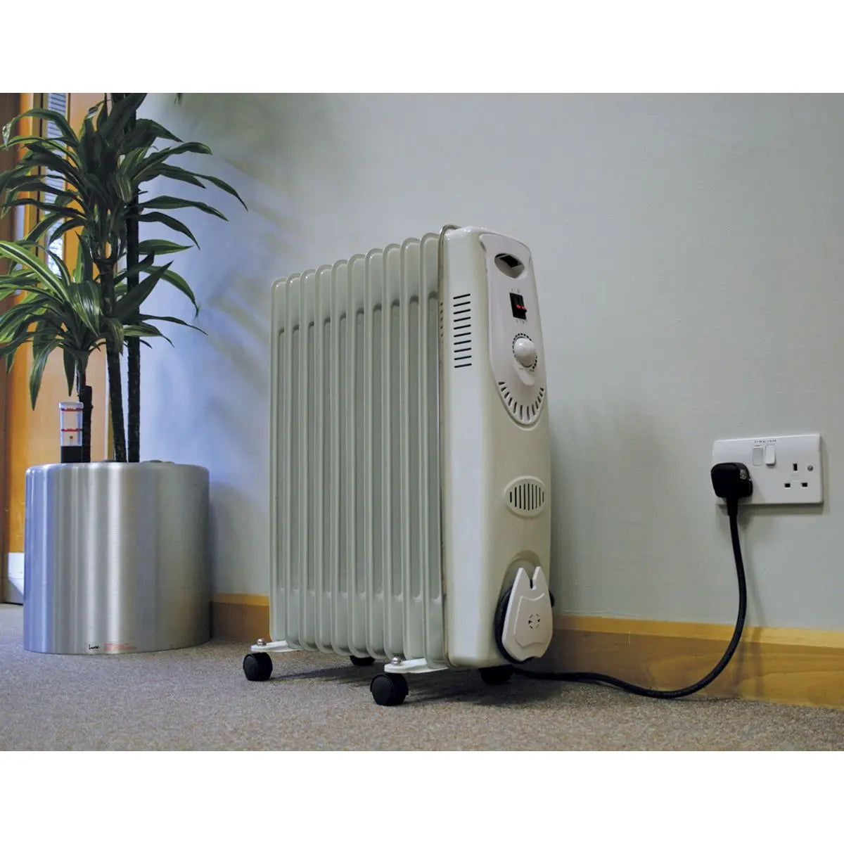 Sealey Oil Filled Radiator 2500W/230V 11-Element 