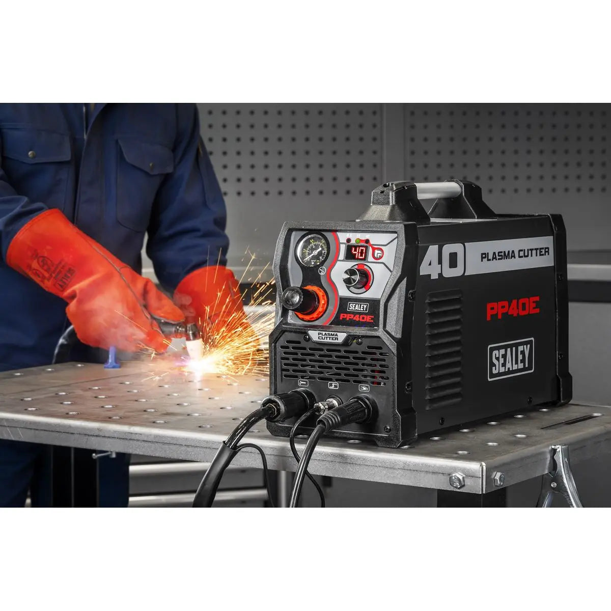 Sealey Plasma Cutter Inverter 40A 230V  White Rose Tools