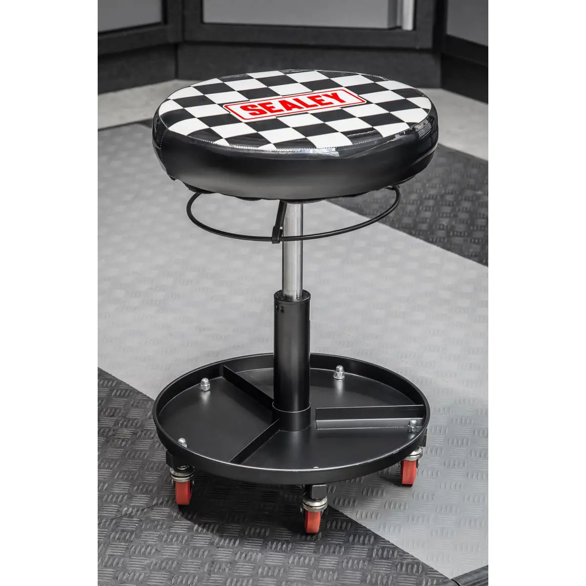 Sealey Pneumatic Mechanic's Seat  White Rose Tools