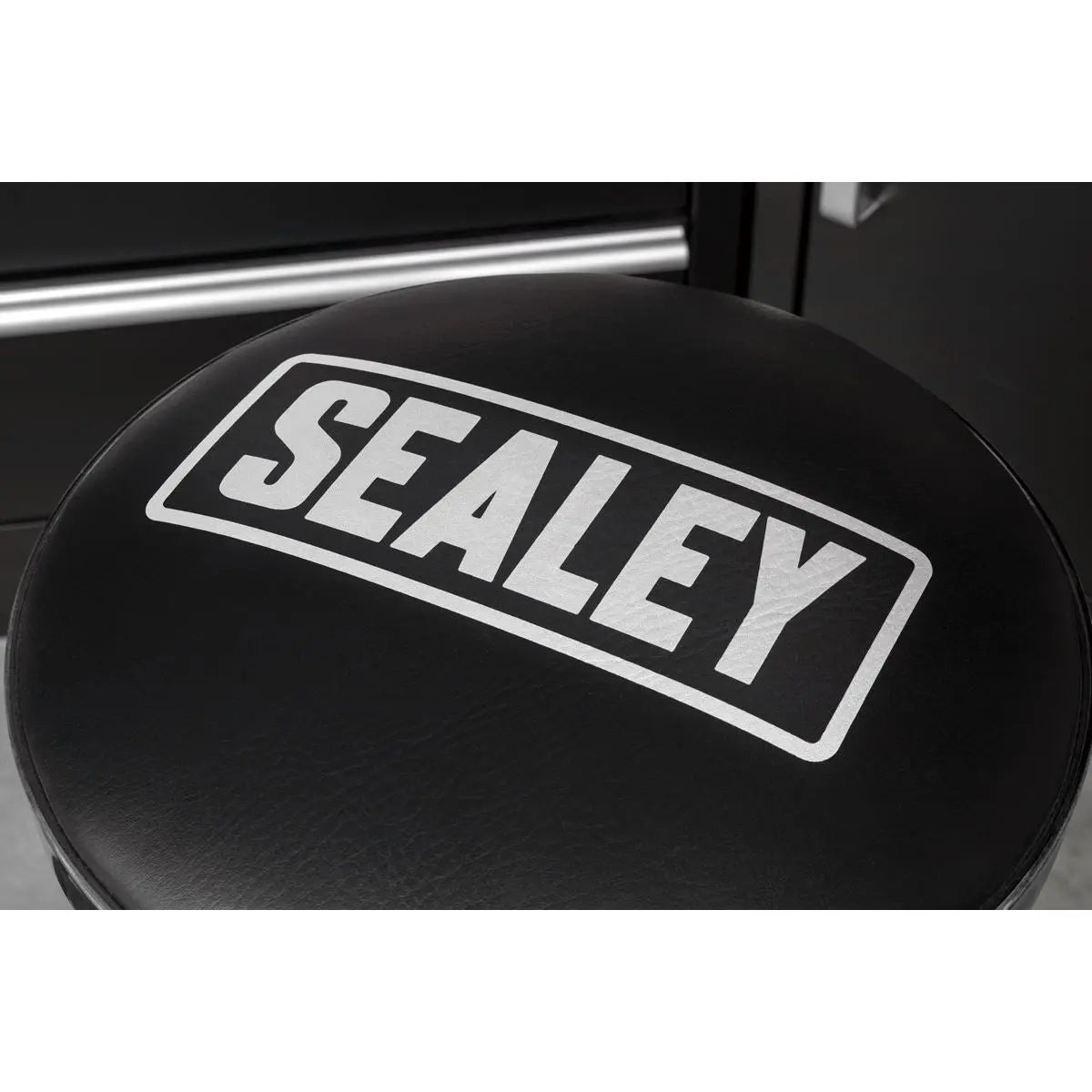 Sealey Pneumatic Stool Heavy-Duty Workshop with Adjustable Height Swivel Seat 
