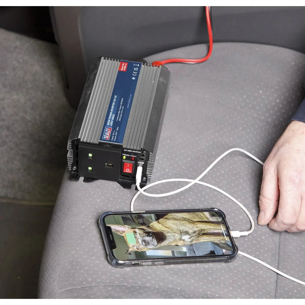 Sealey Power Inverter Modified Sine Wave 300W 12V DC - 230V ~ 50Hz 