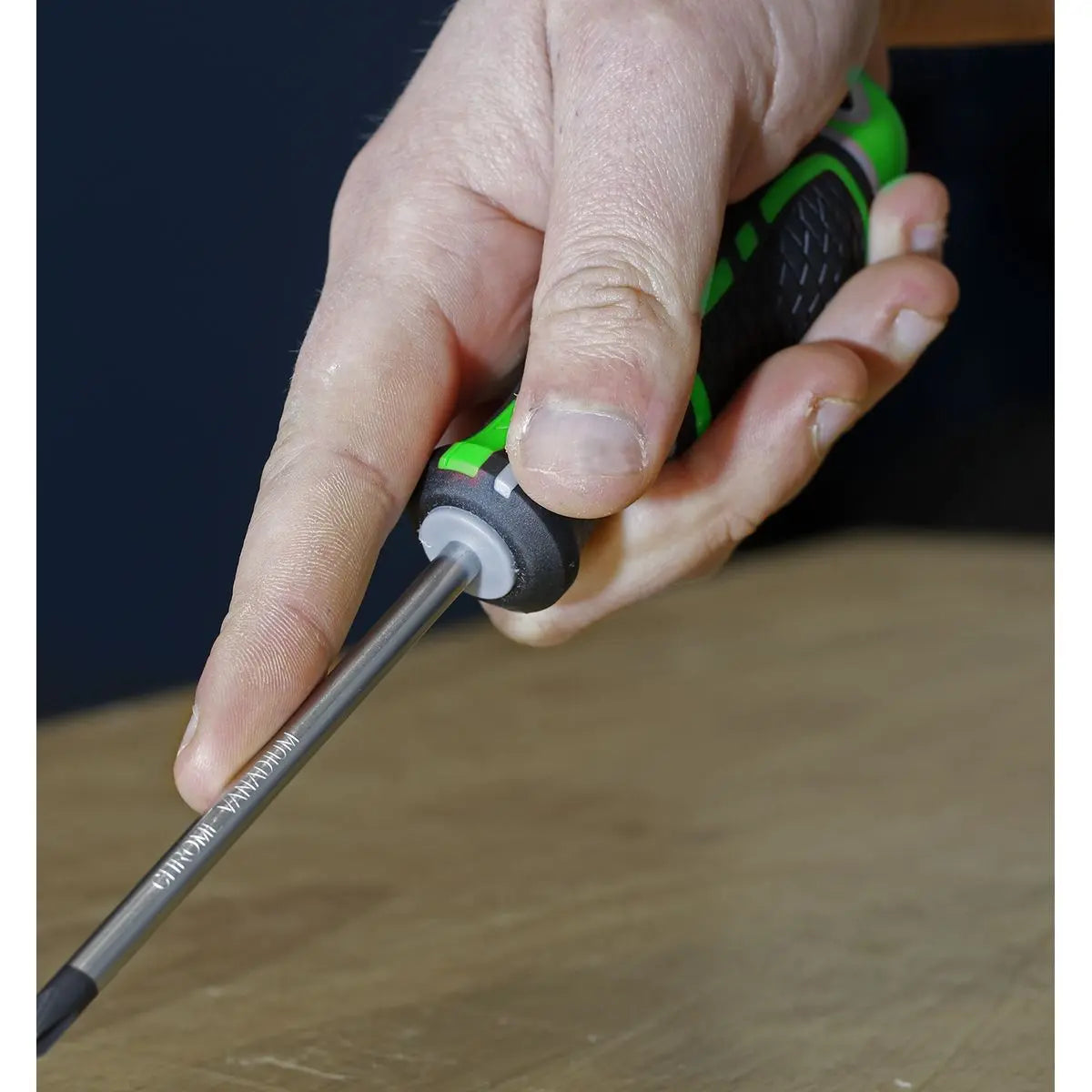 Sealey Premier 8 Piece GripMAX Security Trx-Star Screwdriver Set (Hi-Vis Green)  White Rose Tools