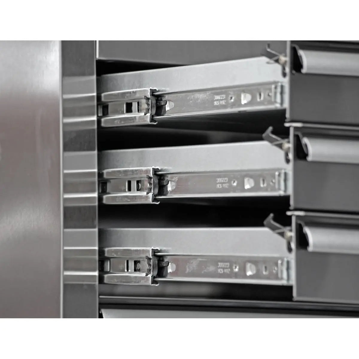 Sealey Premier Rollcab 11 Drawer 1055mm Extra-Wide Stainless Steel Heavy-Duty 