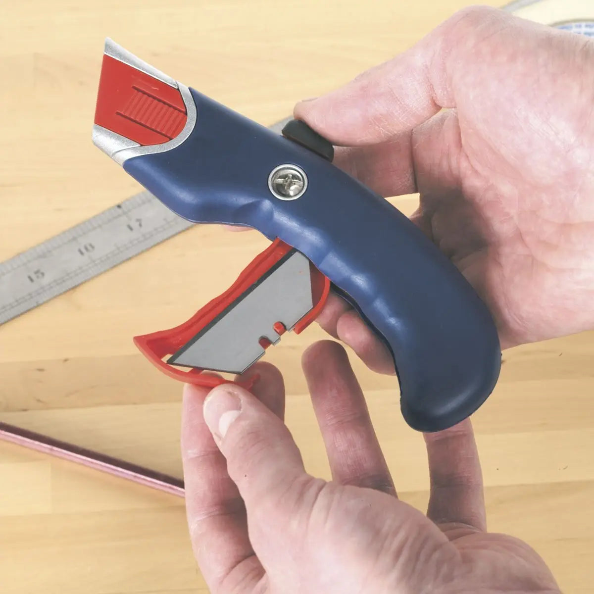 Sealey Premier Safety Knife Auto-Retracting 
