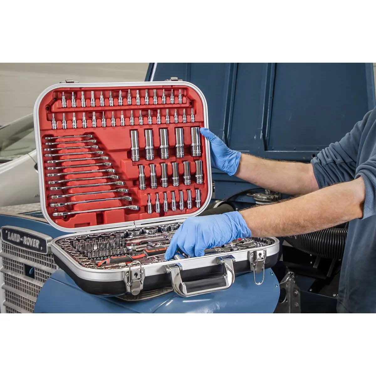 Sealey Premier Socket Set 216pc 1/4", 3/8" & 1/2"Sq Drive WallDrive®  White Rose Tools