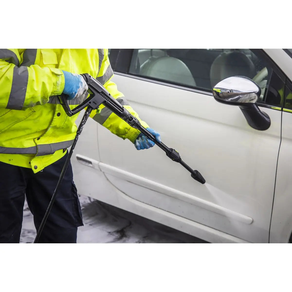 Sealey Pressure Washer 100bar 390L/hr with Snow Foam  White Rose Tools