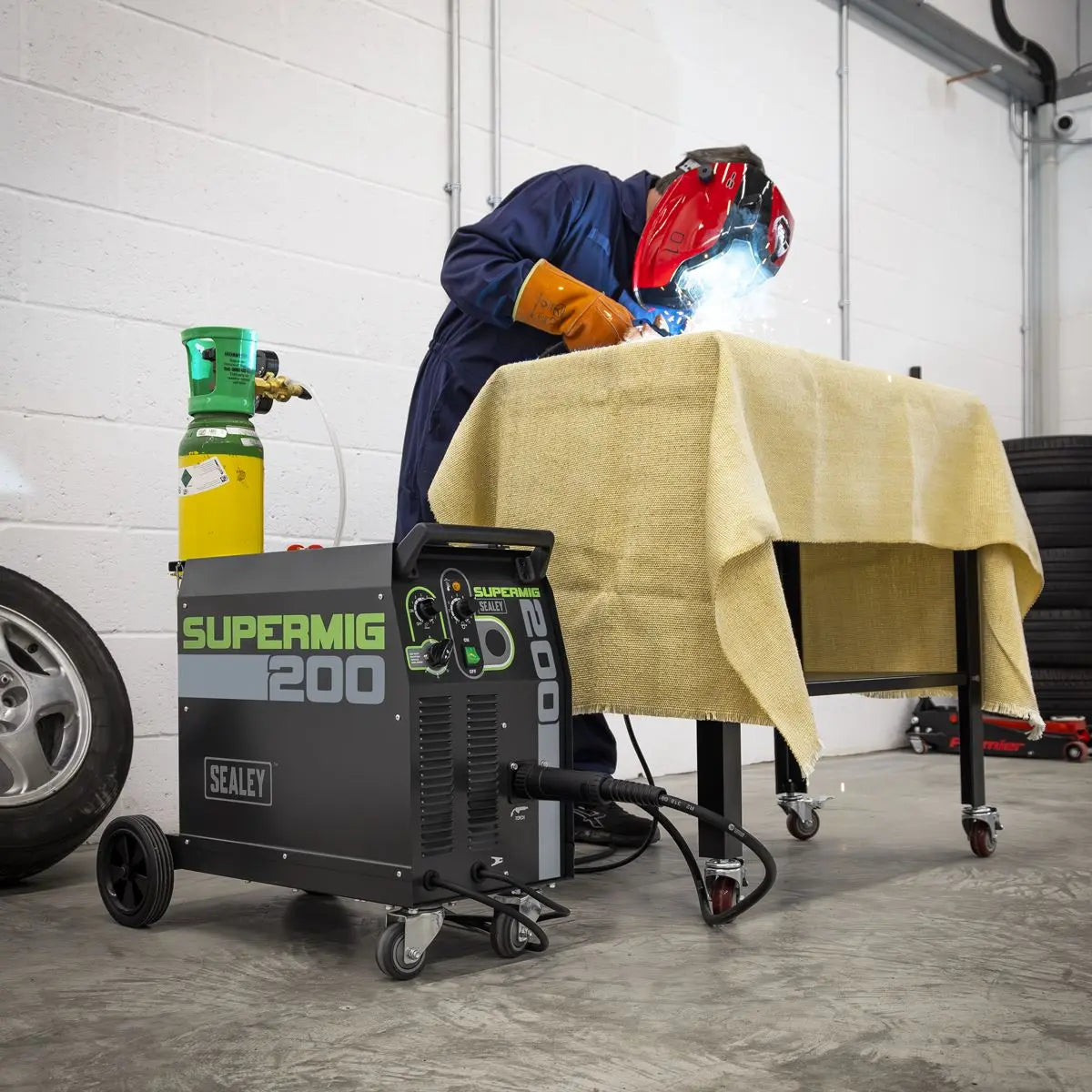 Sealey Professional MIG Welder 200A 230V with Binzel® Euro Torch 
