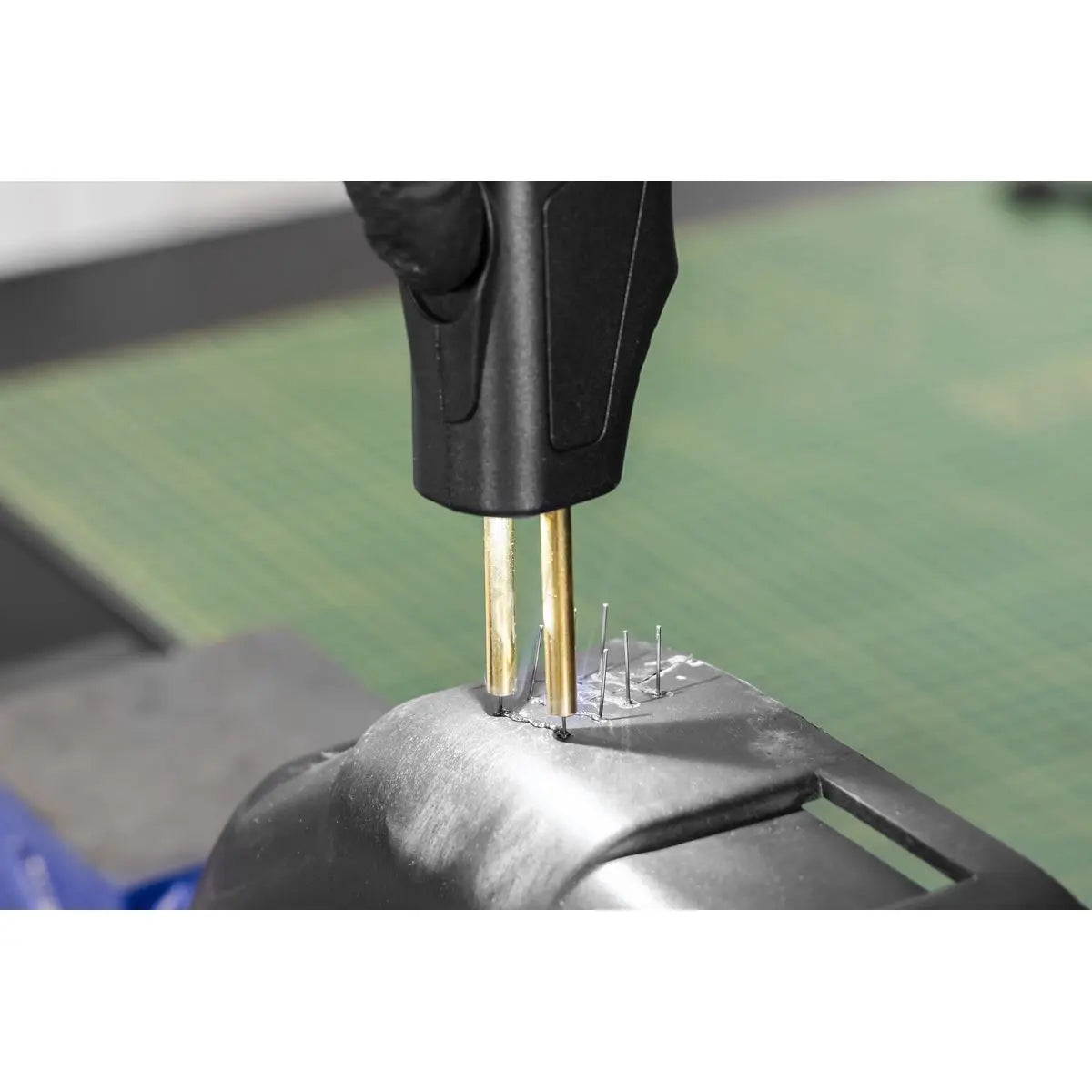 Sealey Rechargeable Hot Stapler Repair Kit 18W  White Rose Tools