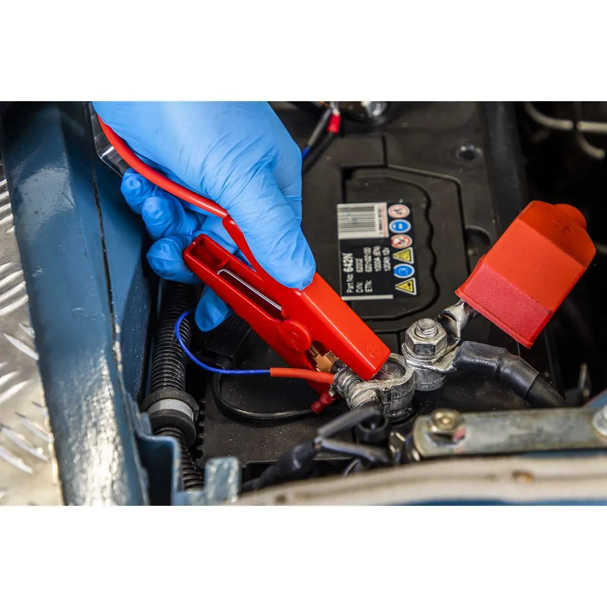Sealey RoadStart® 600A 12V Lithium-ion Jump Starter Power Pack 
