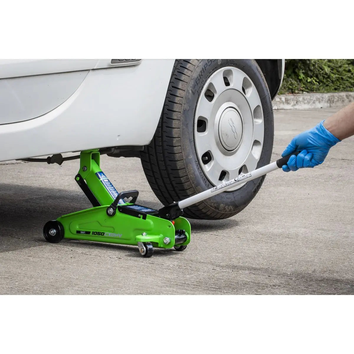 Sealey Short Chassis Trolley Jack with Storage Case 2 Tonne - Green 