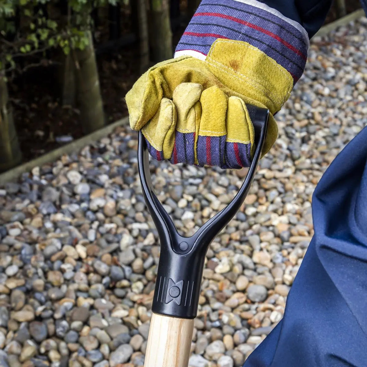 Sealey Shovel with 710mm Wooden Handle 