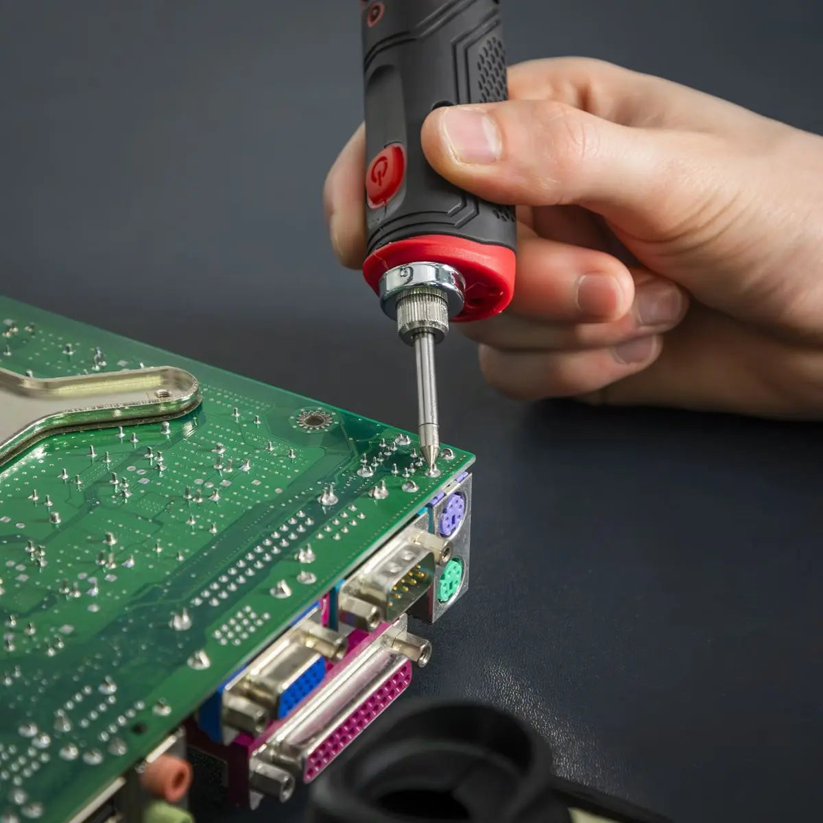 Sealey Soldering Iron Rechargeable 4V Li-ion Max 450°C 