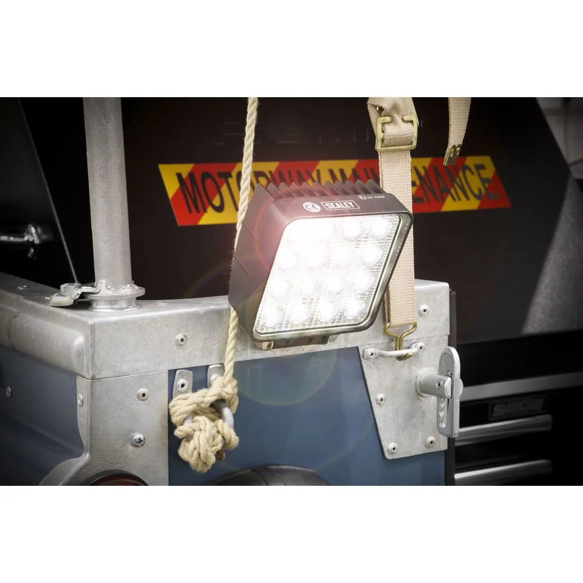 Sealey Square Worklight with Mounting Bracket 48W SMD LED 