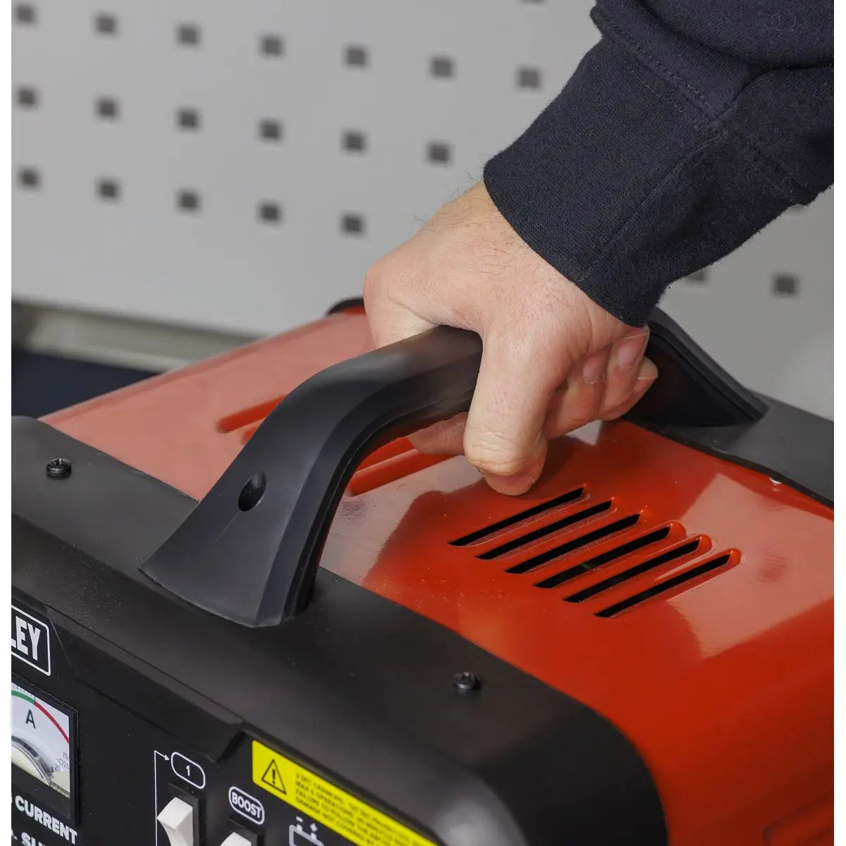 Sealey Starter/Charger 140/21A 12/24V 230V 