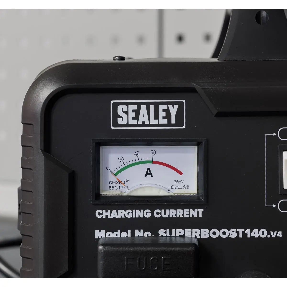 Sealey Starter/Charger 140/21A 12/24V 230V 