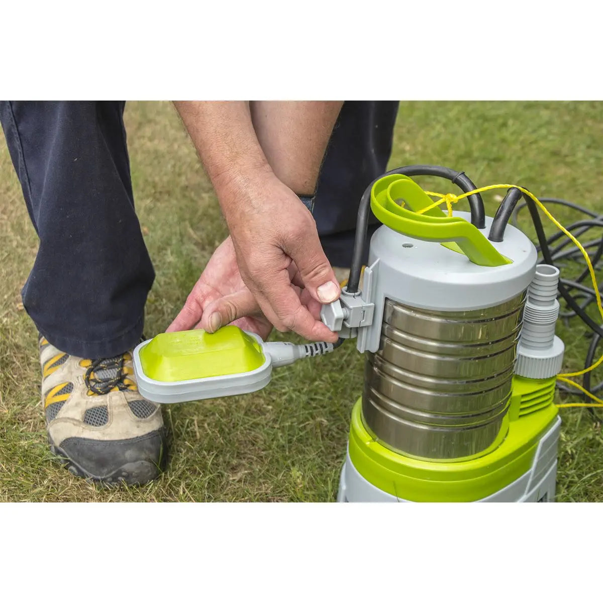 Sealey Submersible Stainless Water Pump Automatic Dirty Water 225L/min 230V 