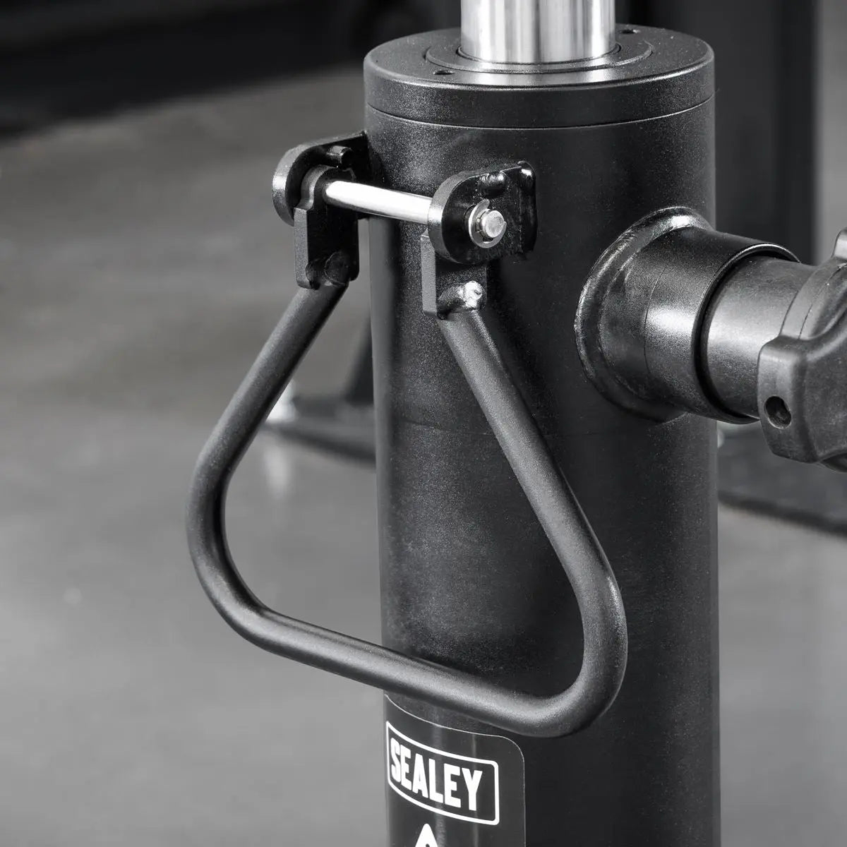 Sealey Telescopic Vertical Transmission Jack 600kg - White Rose Tools