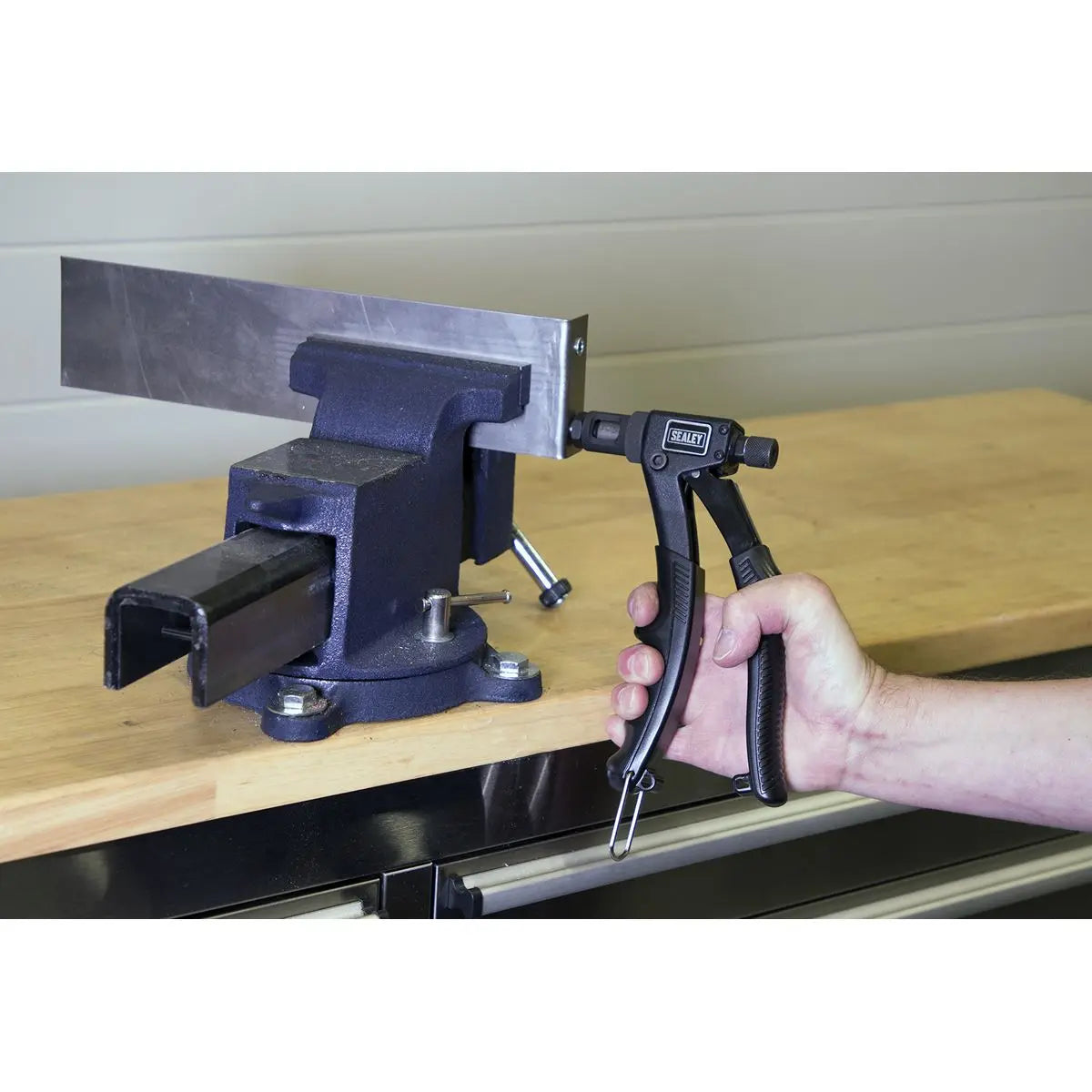Sealey Threaded Nut Riveter 