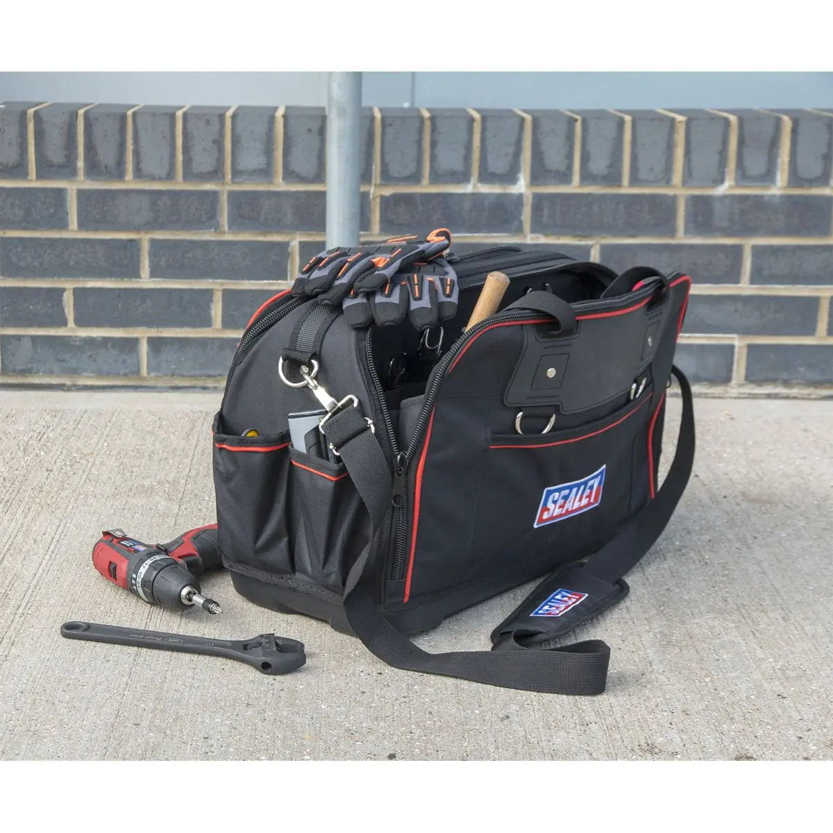 Sealey Tool Storage Bag with 24 Pockets 500mm Heavy Duty Rubber Base 