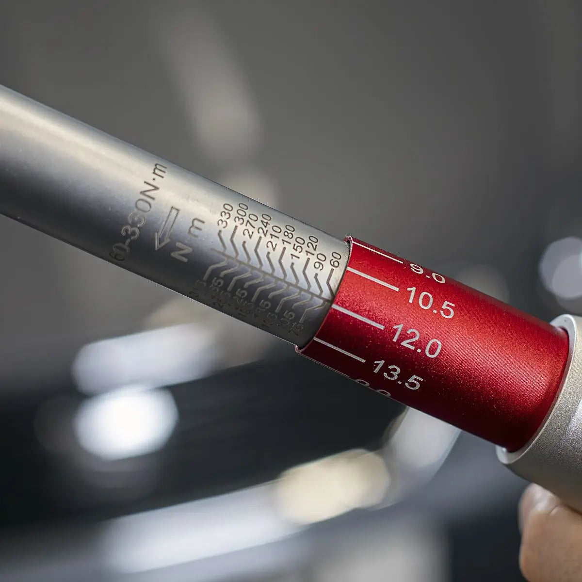 Sealey Torque Wrench Micrometer Style 1/2" Drive 60-330Nm Calibrated in EVA Tray  White Rose Tools