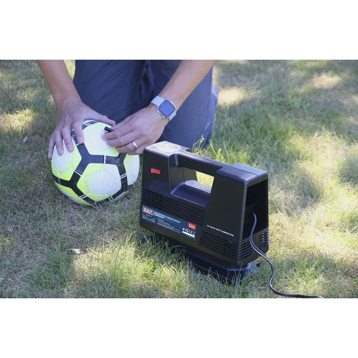 Sealey Tyre Inflator/Air Compressor 12V Heavy-Duty 