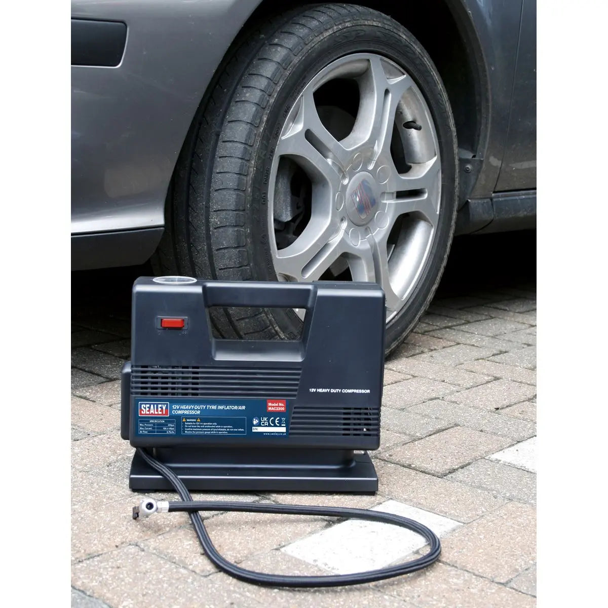 Sealey Tyre Inflator/Air Compressor 12V Heavy-Duty 