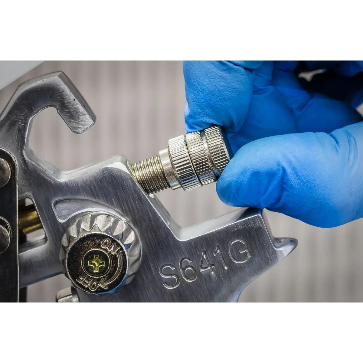 Siegen 1.4mm Set Up Gravity Feed Spray Gun Paint Car Bodyshop Panel Garage 