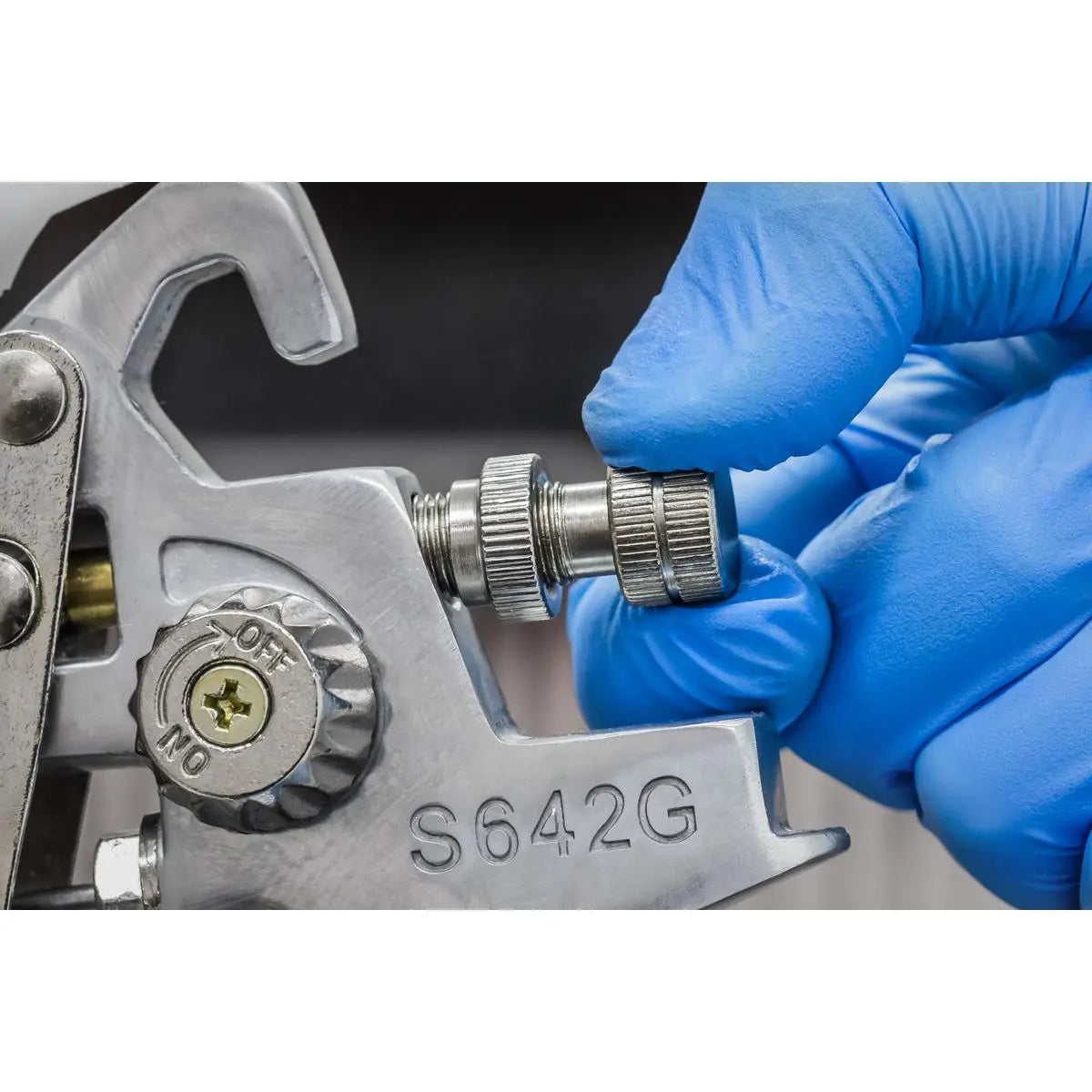 Siegen 1.8mm Set Up Gravity Feed Spray Gun Paint Car Bodyshop Panel Garage 