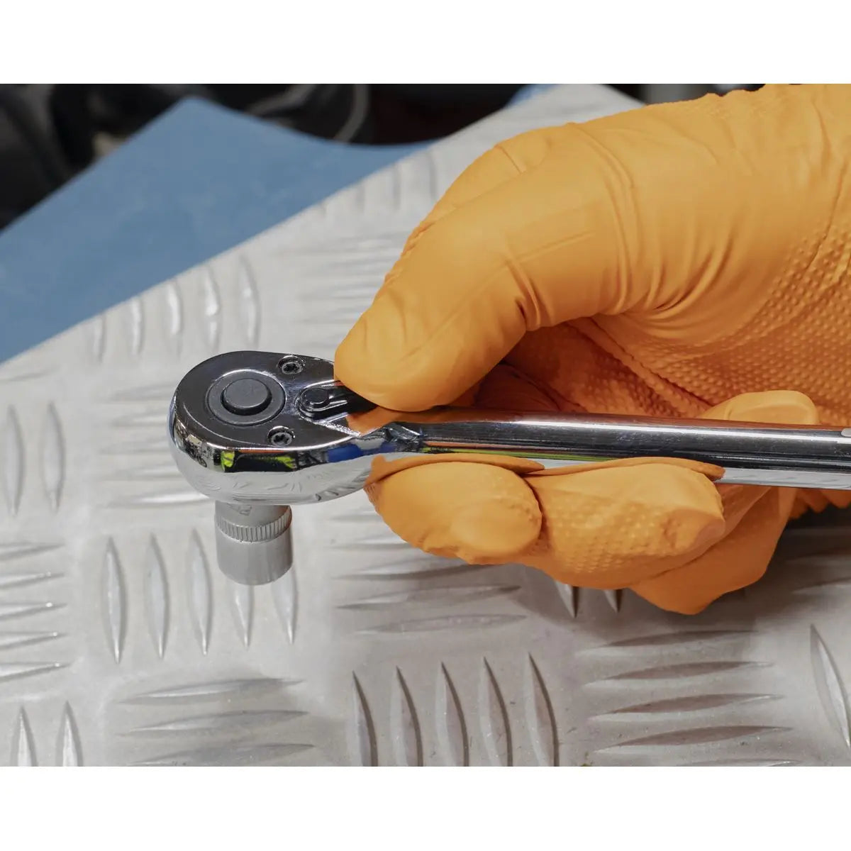 Siegen Extra-Long Ratchet Wrench Handle 1/4" Drive Flip Reverse 305mm Long  White Rose Tools