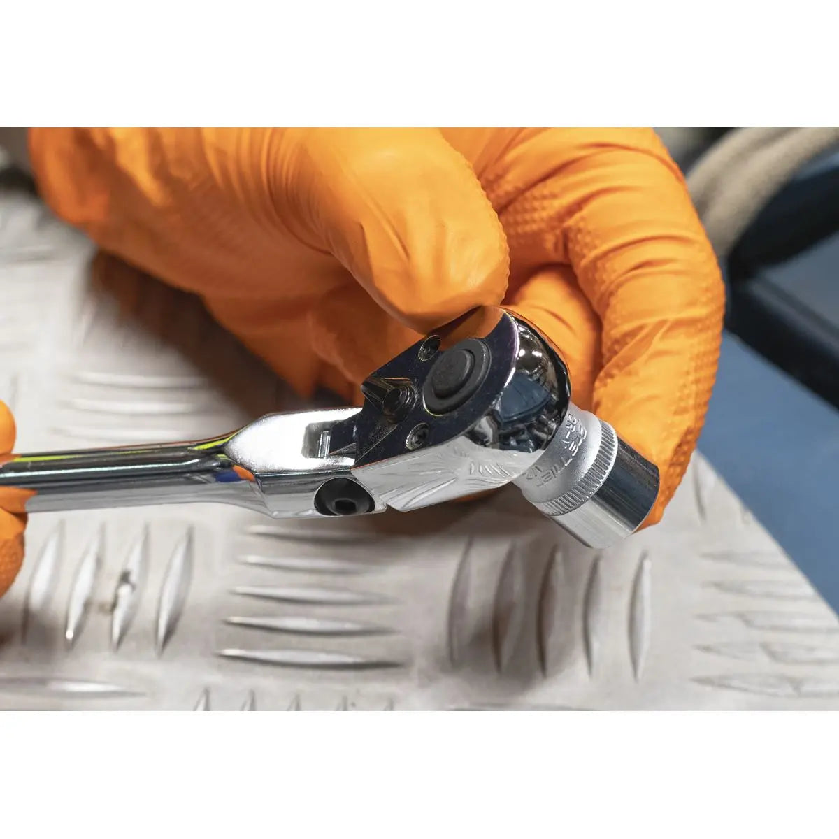 Siegen by Sealey Ratchet Wrench 1/4"Sq Drive Long Flexi-Head Flip Reverse  White Rose Tools