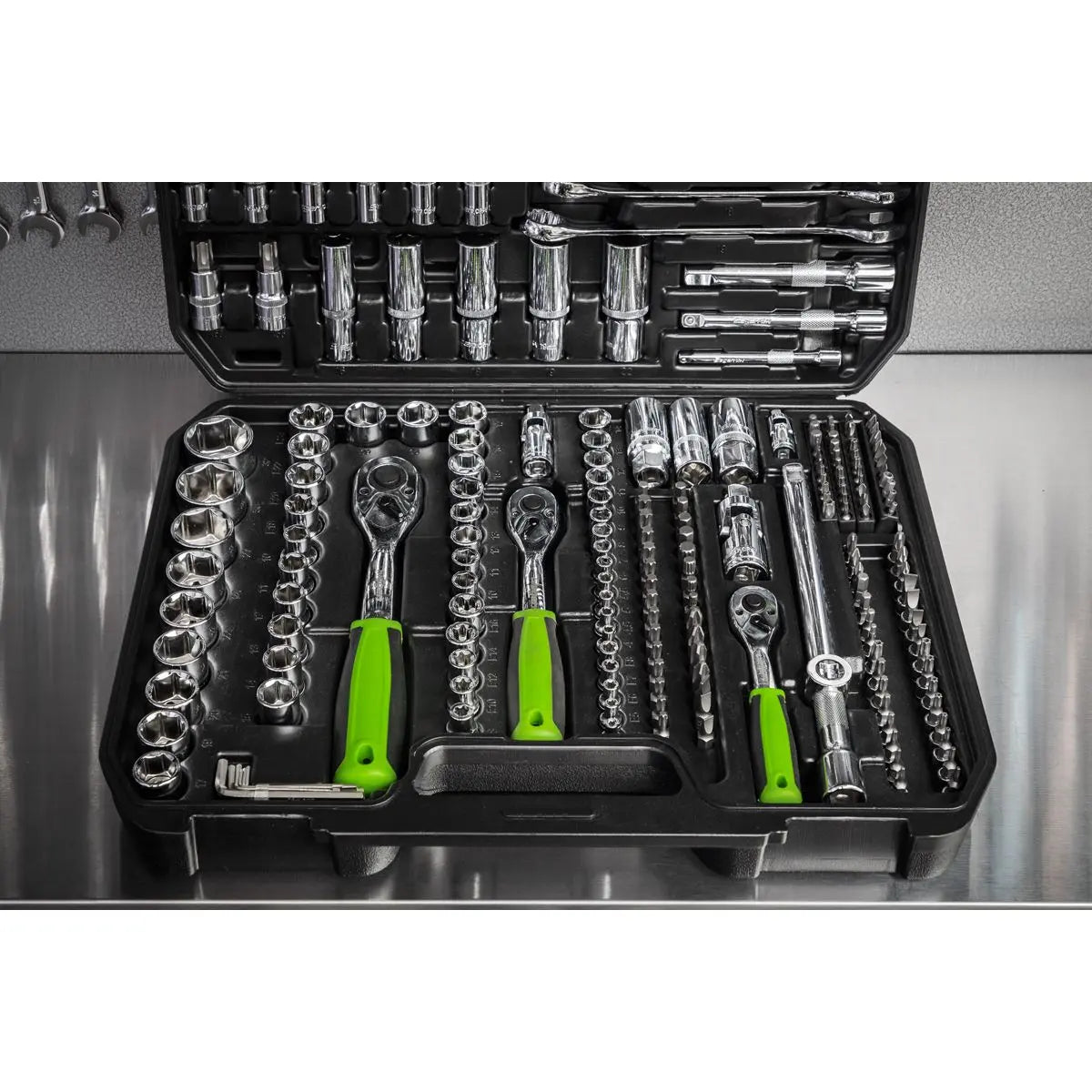 Siegen by Sealey Socket Set 219 Piece 1/4", 3/8" and 1/2" Drive WallDrive Metric 4-32mm 