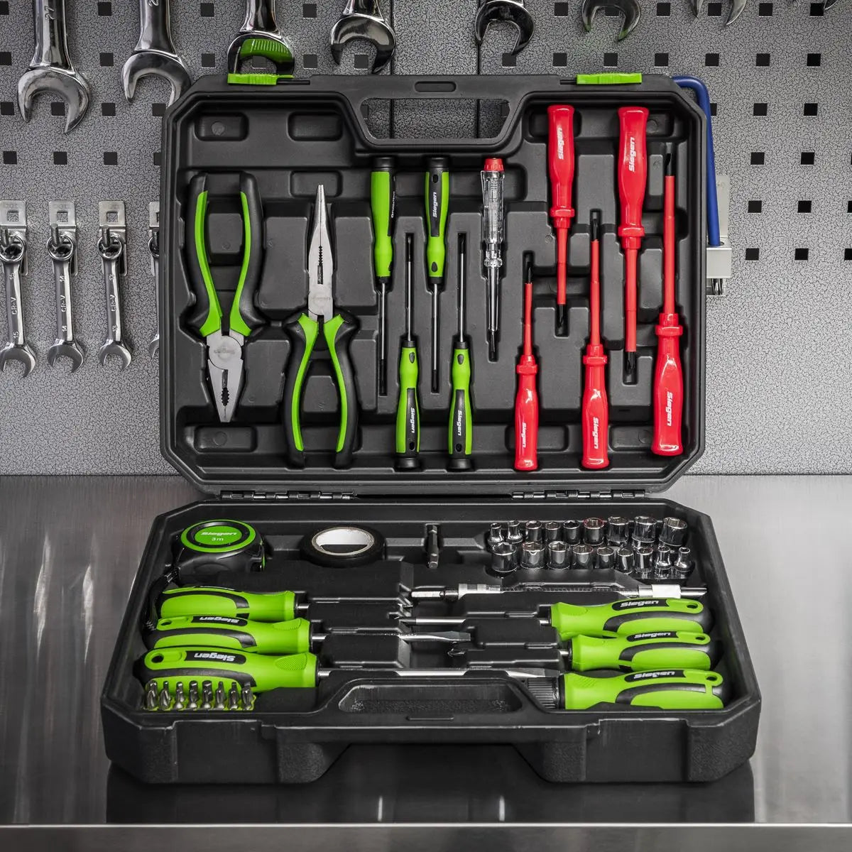 Siegen by Sealey Tool Kit 73 Piece Insulated Screwdrivers Sockets Tape Ratchet Driver 
