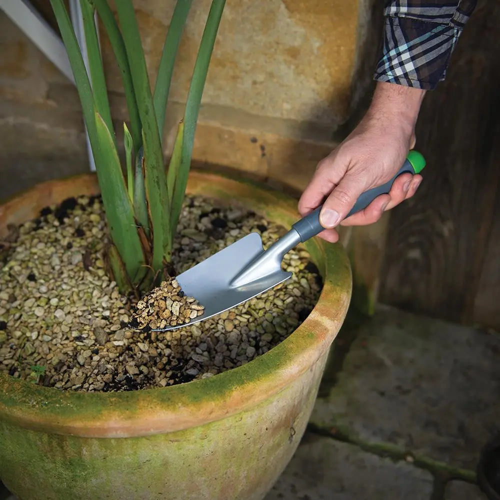 Silverline 356mm Hand Trowel Gardening Weeding Digging Plant 