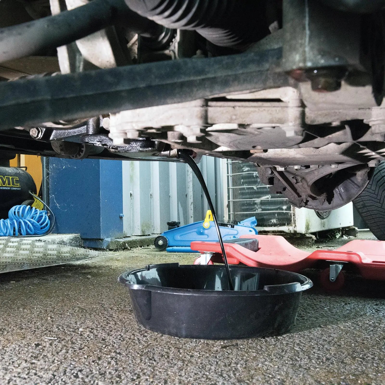 Silverline 6 Litre Oil Drain Pan Car Service Equipment Transfer 