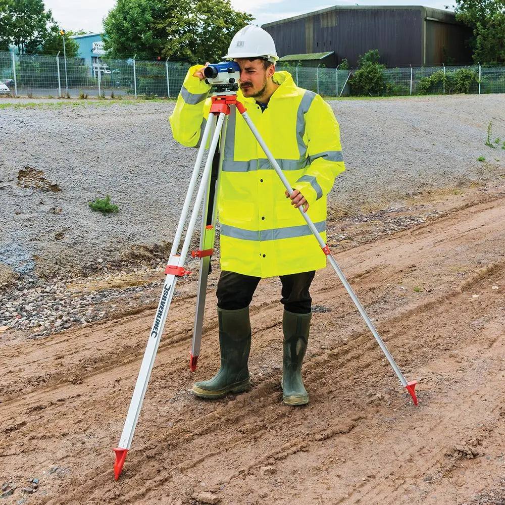 Silverline Aluminium Tripod 1.6m 868659  White Rose Tools