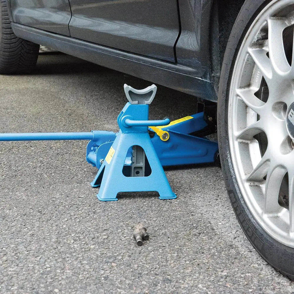 Silverline Axle Stand Set 2pce 6 Tonne 580486  White Rose Tools