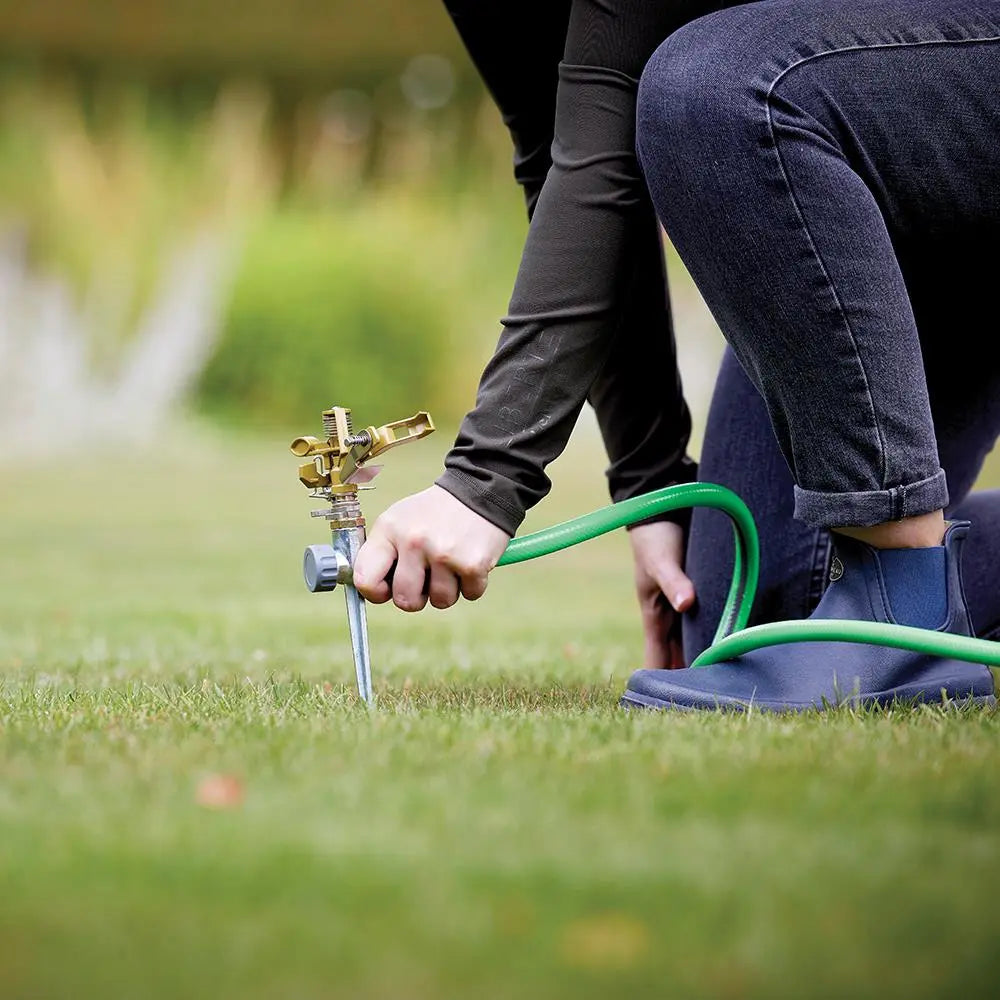 Silverline Impulse Garden Sprinkler Lawn Water Spray Hose Spiked Adjustable 