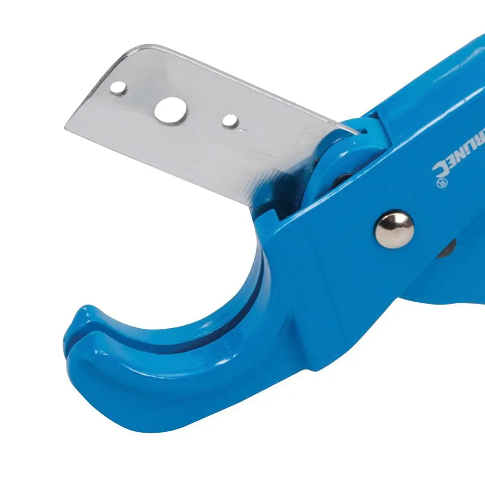 Silverline Plastic Hose & Pipe Cutter 36mm 633767  White Rose Tools