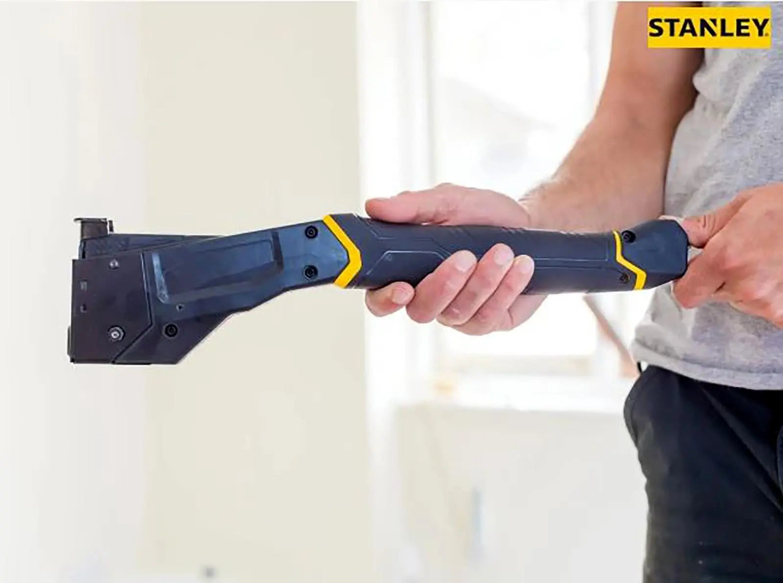 Stanley FatMax Hammer Tacker Composite Lightweight with 1000 10mm Staples 