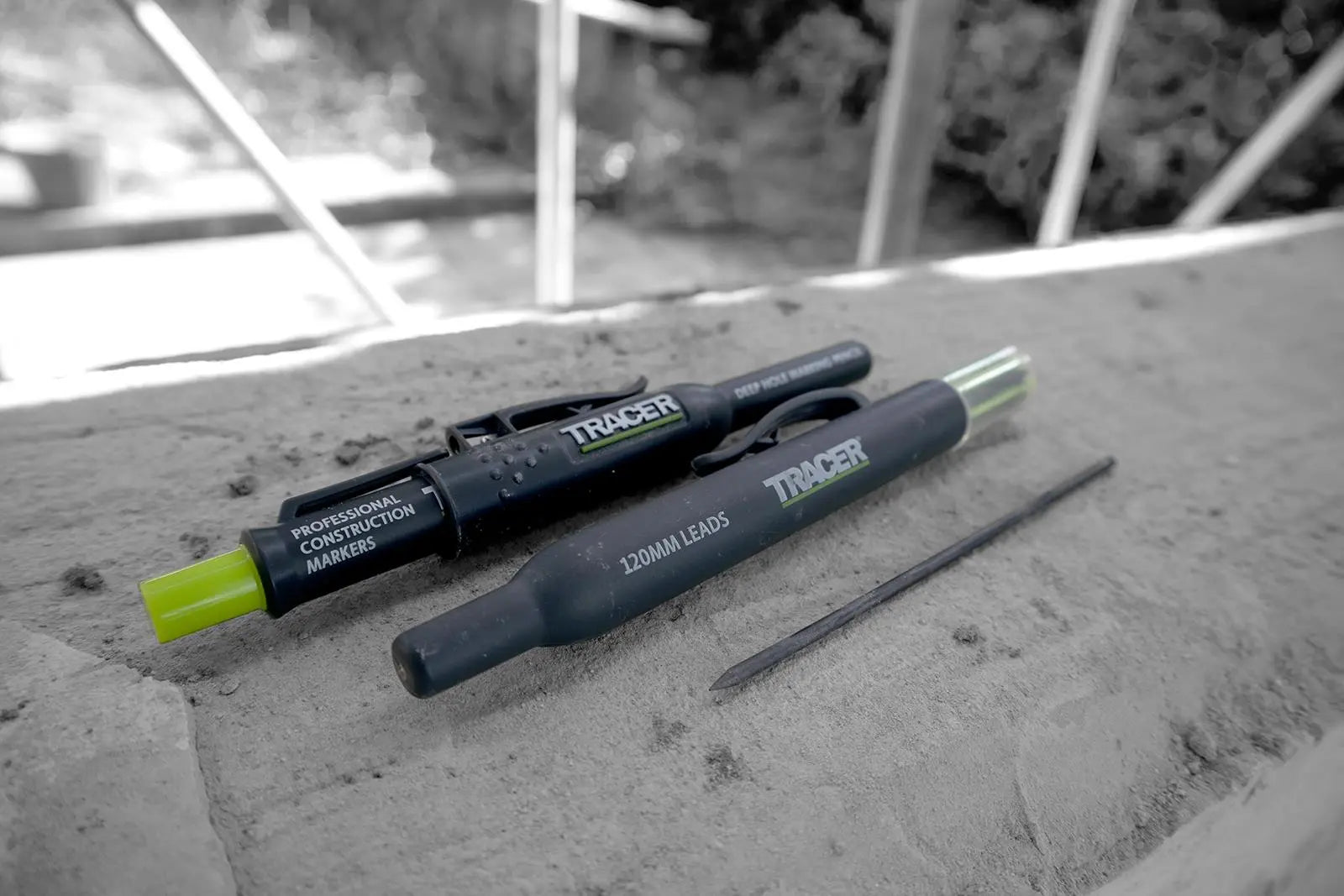 TRACER Deep Hole Pencil Marker with ALH1 6 Replacement Leads with Site Holster 