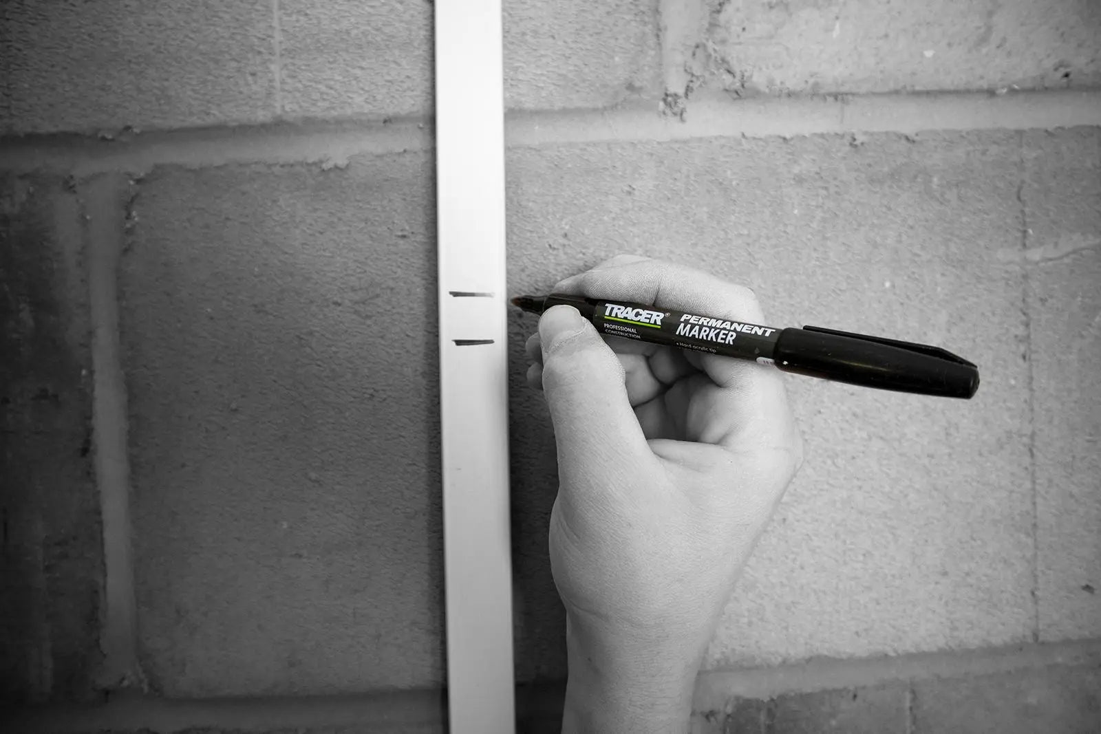 TRACER Permanent Marker Pen Black 1-2mm Fine Bullet Point 