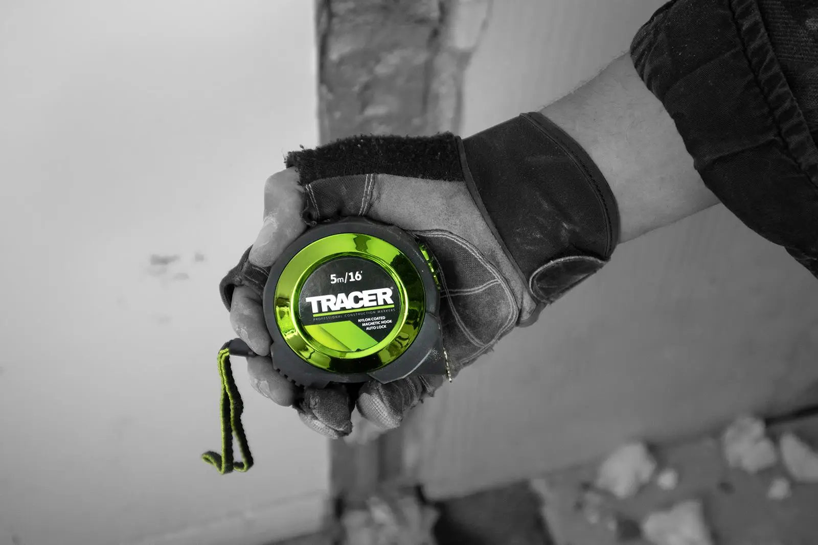 TRACER Tape Measure 5m Auto Lock Nylon Coated and Large Magnetic Hook 