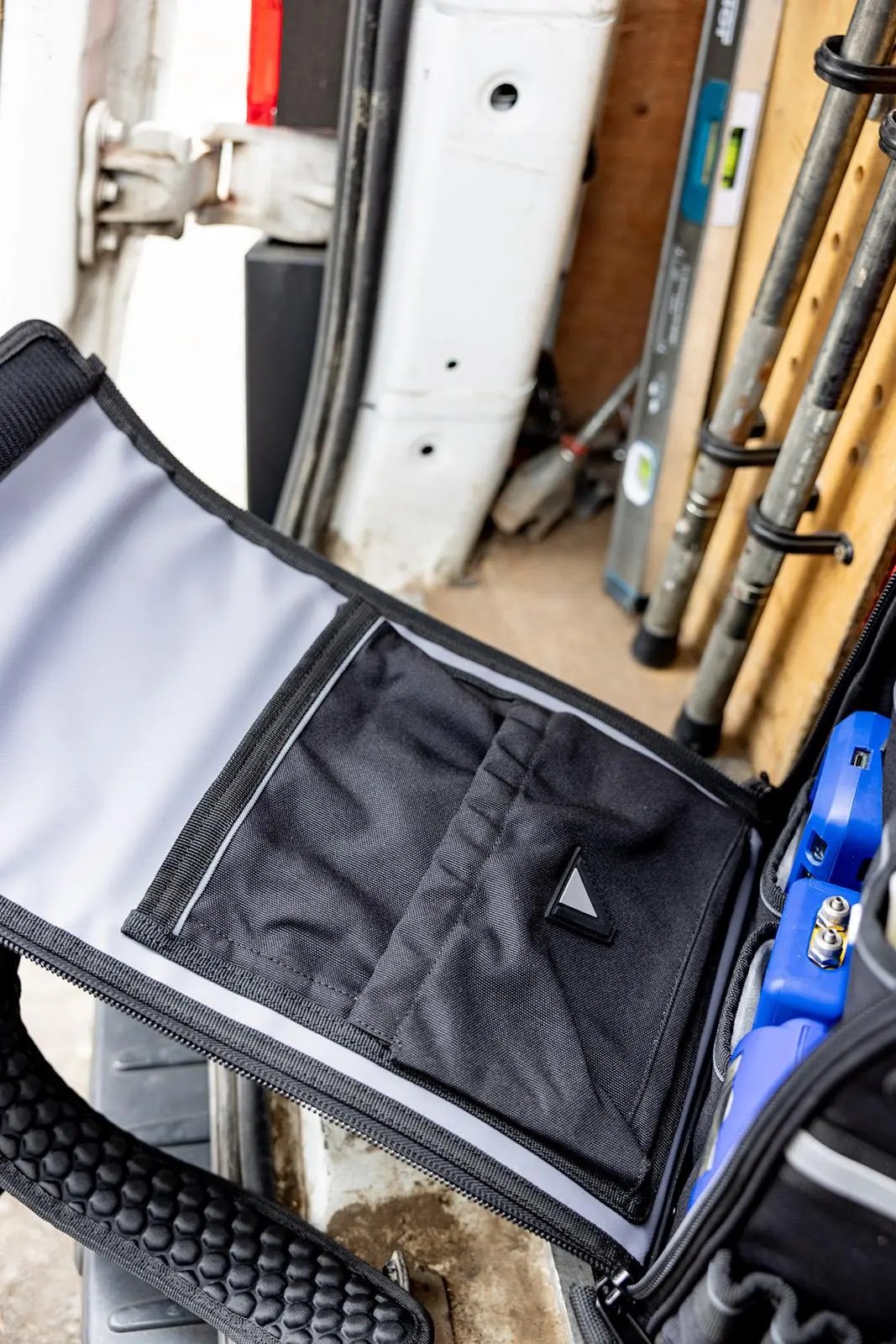 Velocity Rogue 90 Service Bag Shadow Black Connect Compatible SB-90-B  White Rose Tools