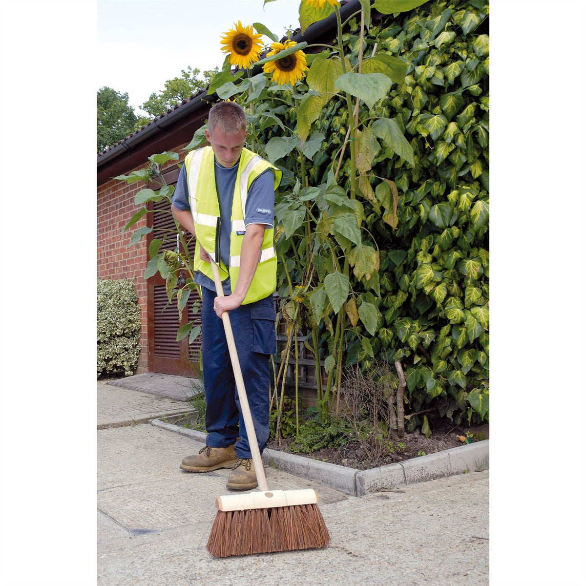 Draper Yard Broom 330mm 88618  White Rose Tools