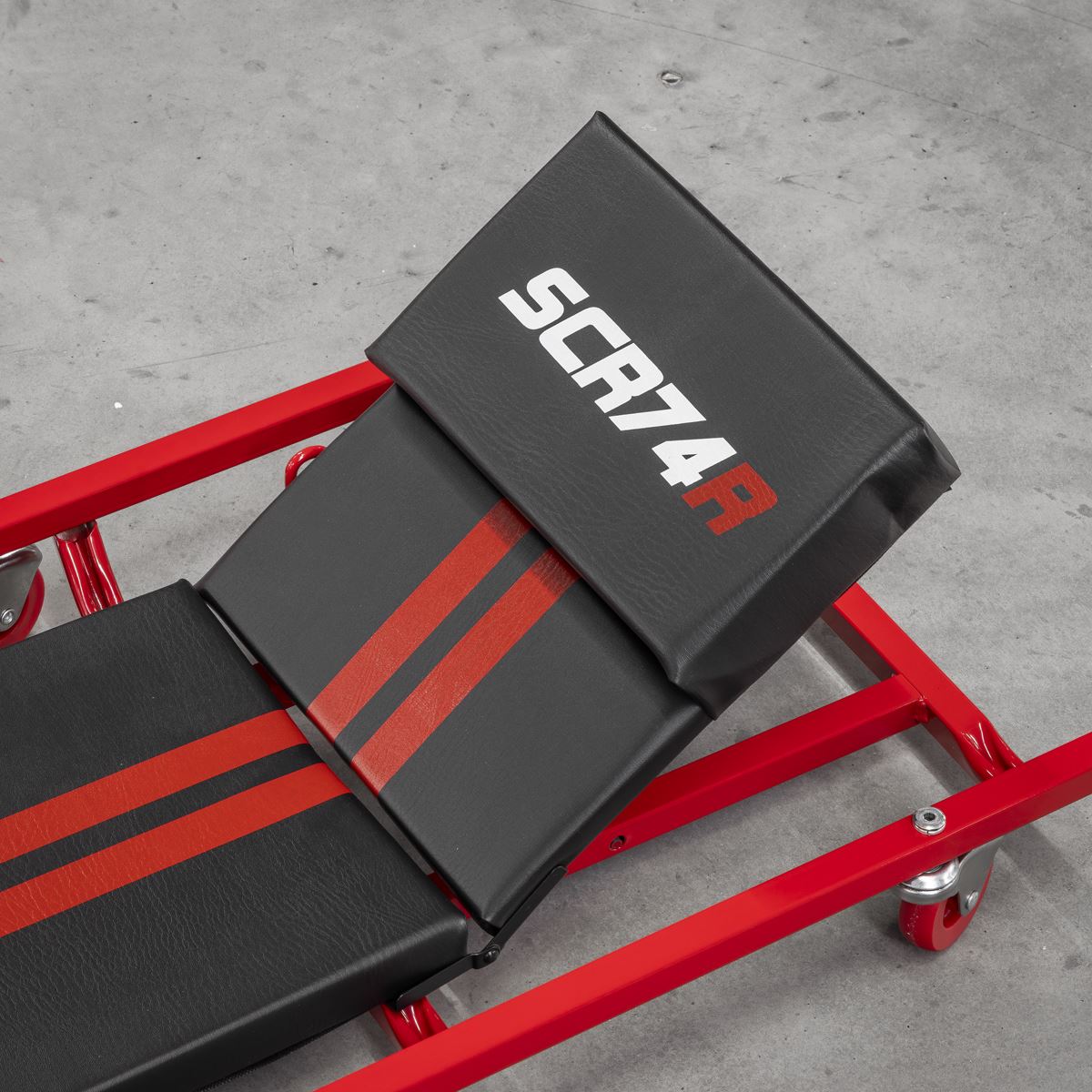 Sealey American-Style Deluxe Creeper with Steel Frame, 6 Wheels & Adjustable Headrest 40