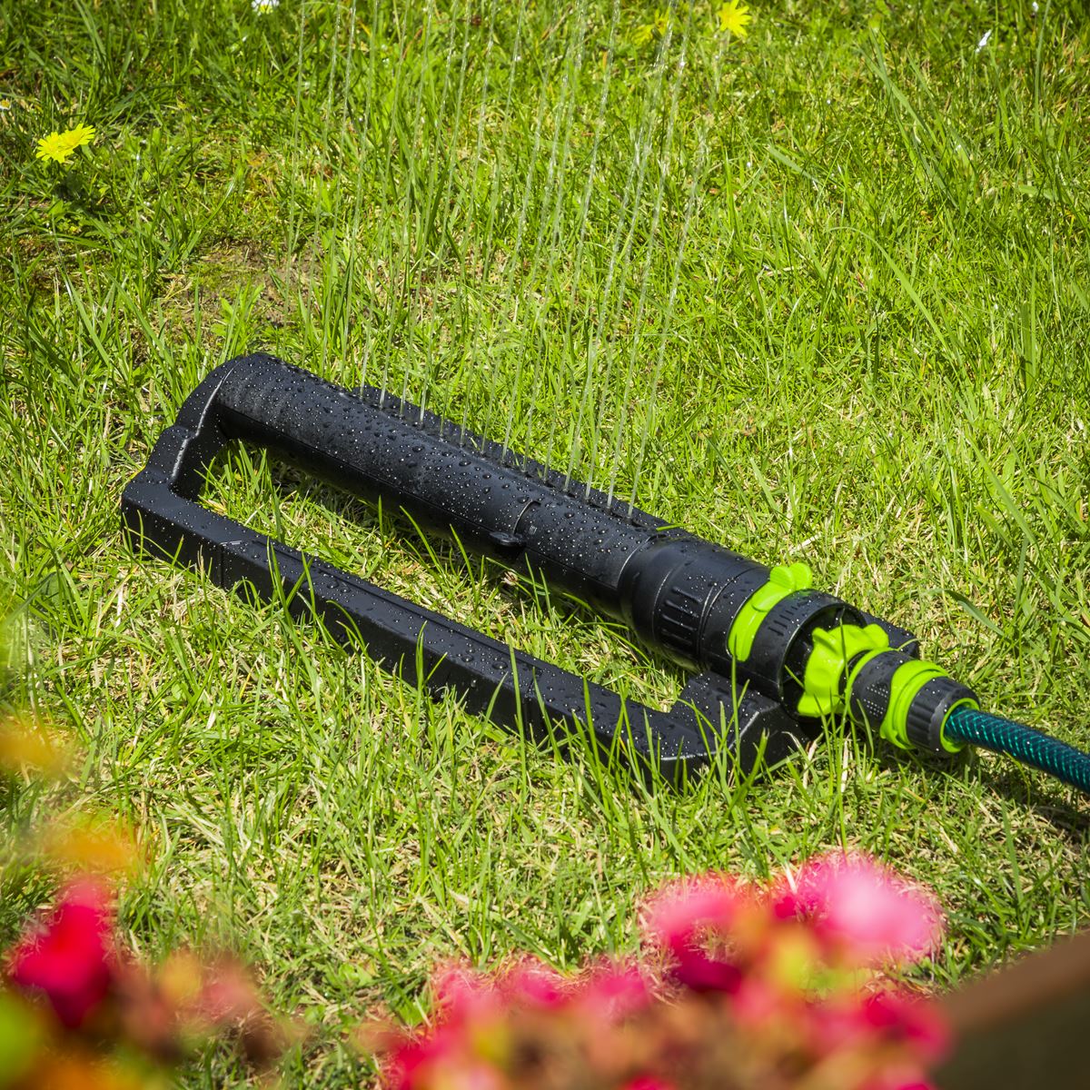 Sealey Oscillating Water Sprinkler with 18 Nozzles  White Rose Tools
